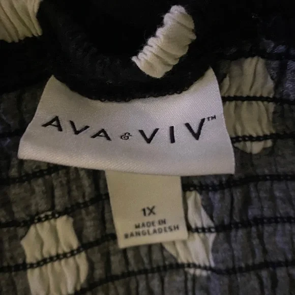 Polka-Dot AVA & VIV Puff Sleeve Luxury Black & White Dress - Picture 9 of 16